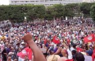 Tunisie : les premières manifestations contre le président Saïed