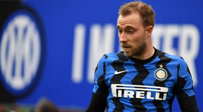 Le milieu de terrain de l'Inter Milan, Christian Eriksen, incapable de jouer après une crise cardiaque