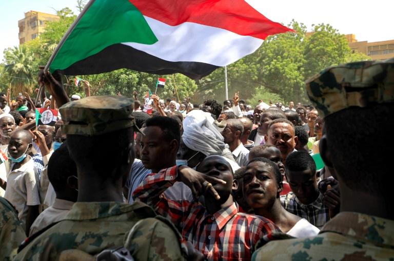 Soudan : manifestation en faveur des militaires à Khartoum