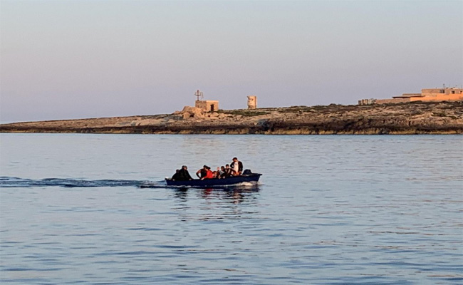 La sûreté de Mostaganem : Mise en échec de deux tentatives de migration clandestine à la plage de Sidi Medjdoub