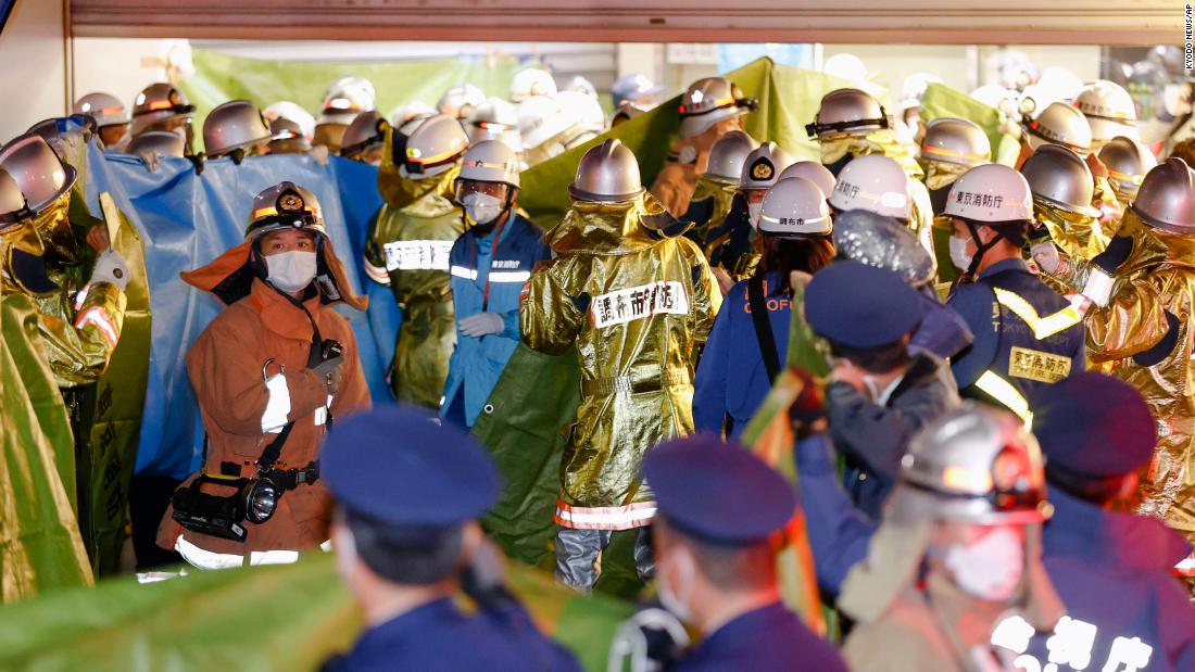 Japon : un homme agresse 17 personnes avec un couteau dans un train à Tokyo