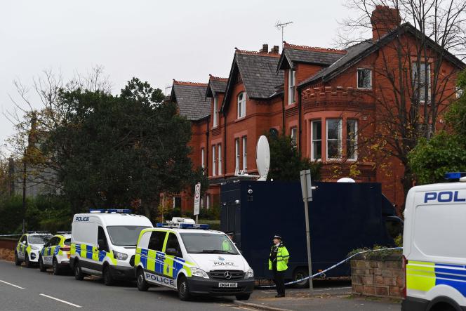 La Grande-Bretagne augmente le niveau de menace terroriste après l'explosion d'une voiture à Liverpool