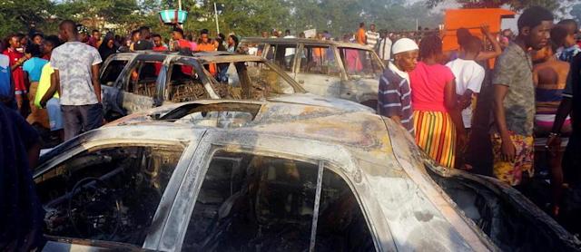 Plusieurs morts dans une terrible explosion d'un camion citerne en Sierra Leone