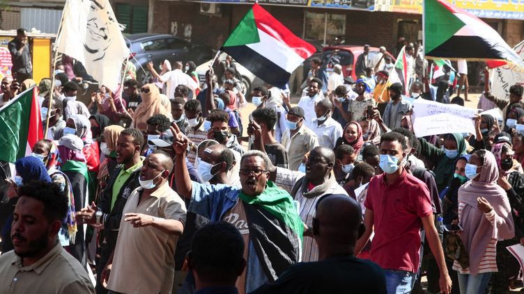 Appels à des manifestations de masse au Soudan