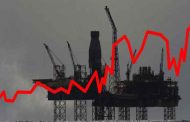 La tendance haussière du pétrole s'est accélérée lundi