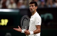 Novak Djokovic: l'entrée de la star du tennis en Australie retardée à cause d'une dispute sur les visas