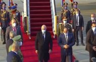Le président Tebboune tente de briser l'isolement du régime algérien en Égypte