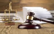 La justice algérienne émet un mandat d’arrêt international contre Adel Saadani