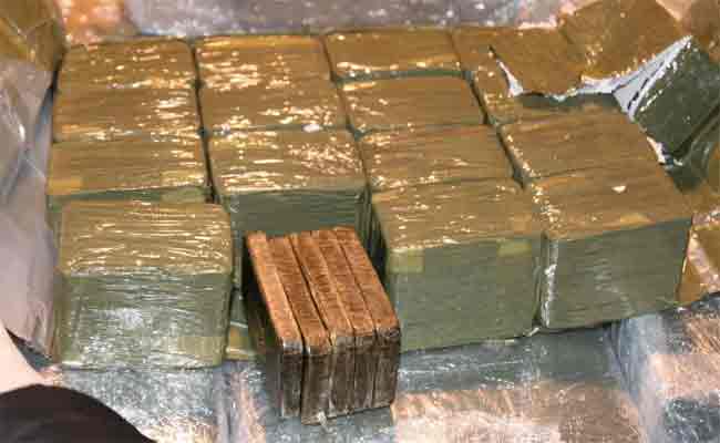 Lutte contre la drogue : Récupération de deux quantités considérables de kif traité par les douanes