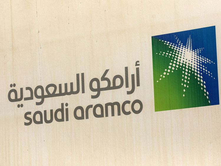 Saudi Aramco baisse le prix de vente du pétrole brut léger arabe vers l'Asie