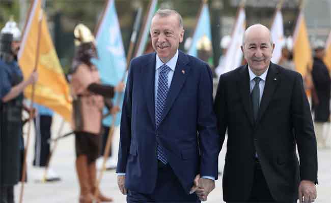 Tebboune achève sa visite d’Etat en Turquie