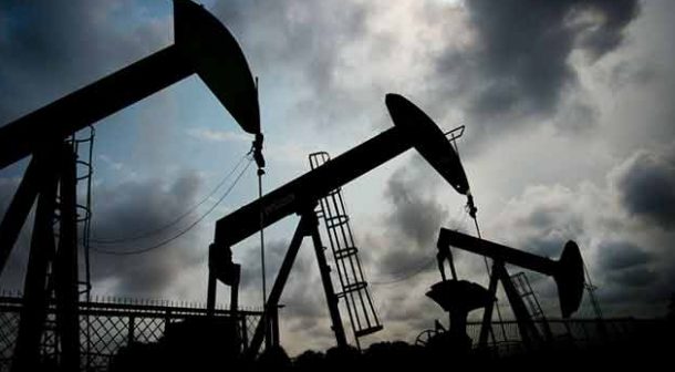 Le pétrole se prépare à une deuxième chute hebdomadaire au milieu des craintes de récession
