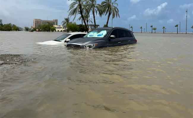 Au moins sept personnes sont mortes à cause d'inondations sans précédent aux Émirats arabes unis
