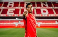 Nottingham Forest a signé Gibbs-White