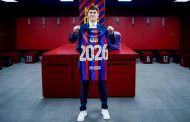 Gavi renouvelle son contrat avec Barcelone...