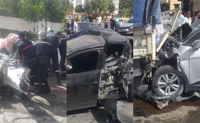 Un terrible accident de la route fait deux morts et 17 blessés au sud de Ghardaïa