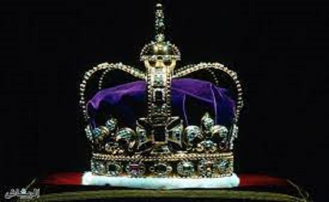 Ils ajusteront la taille d'une couronne historique de Saint-Édouard pour le couronnement  du roi Charles III