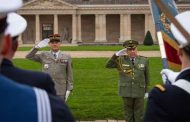 Visite officielle en France : Chanegriha s‘entretient avec son homologue français