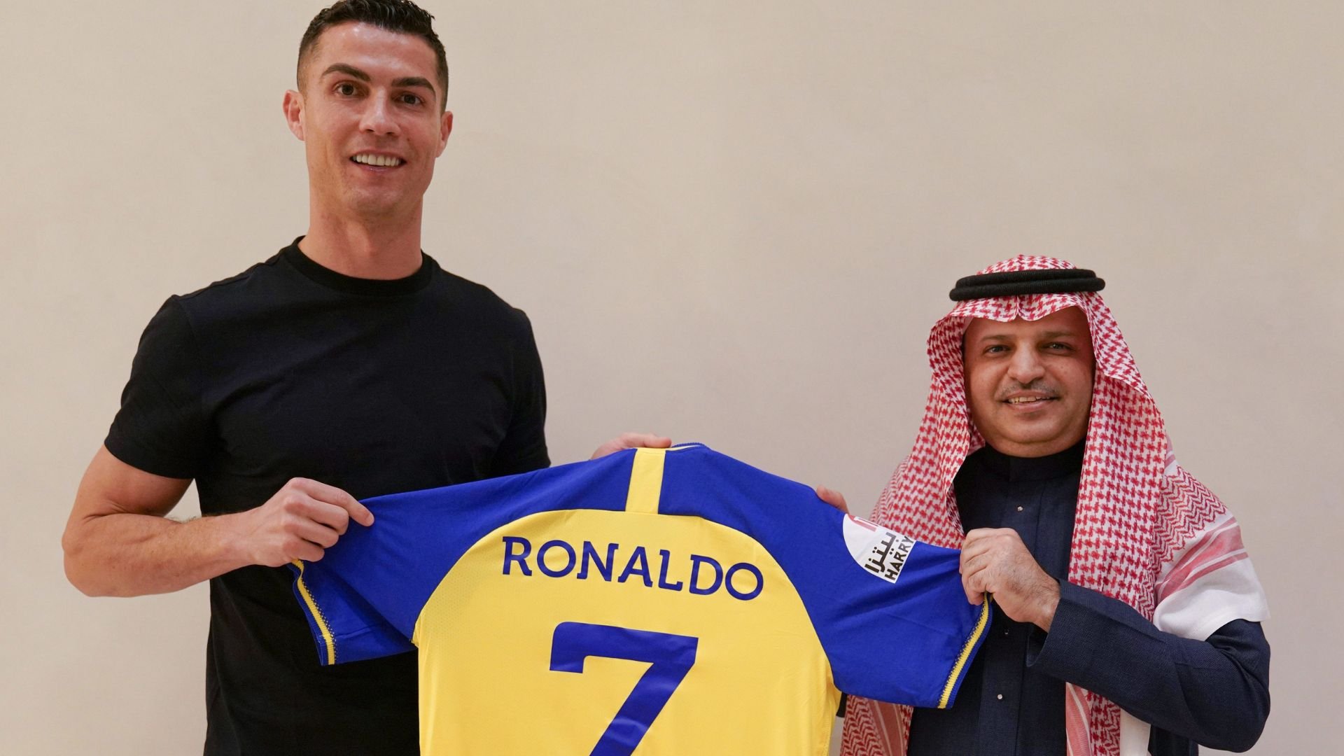 Cristiano Ronaldo s'est engagé avec le club saoudien d'Al-Nassr jusqu'en 2025