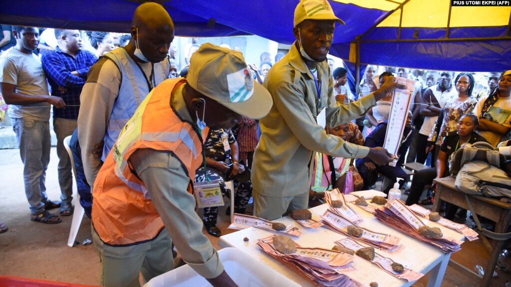 Élection présidentielle au Nigeria 2023: Le décompte des votes avance après une journée électorale perturbée