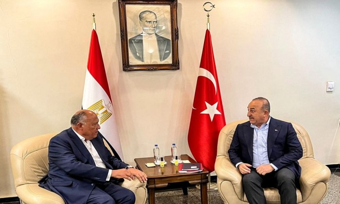 La première rencontre entre le ministre turc des Affaires étrangères et son homologue égyptien au Caire après 11 ans