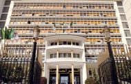 Vaste remaniement ministériel : Les 11 nouveaux ministres prennent les commandes