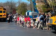 Le meurtrier d'une fusillade dans une école primaire, aux États-Unis, a prétendu être une personne transgenre)