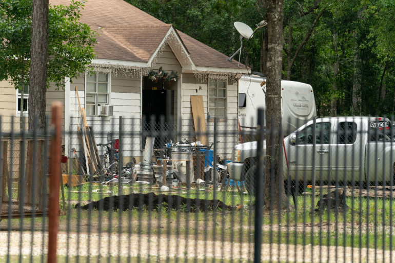 Après une bagarre avec des voisins, un homme tire sur cinq personnes au Texas