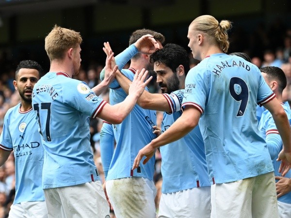 Manchester City franchit une nouvelle étape dans le titre de Premier League après avoir battu Leeds