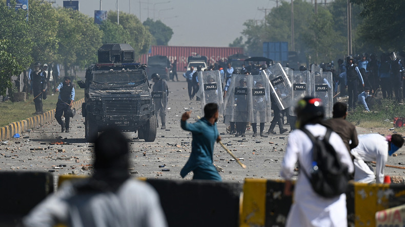 Islamabad a appelé l'armée à pacifier le pays après l'arrestation d'Imran Khan