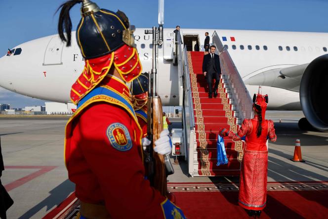 La courte et symbolique visite de Macron en Mongolie