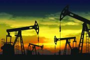 Le recul du pétrole face aux messages contradictoires des producteurs de l'OPEP+