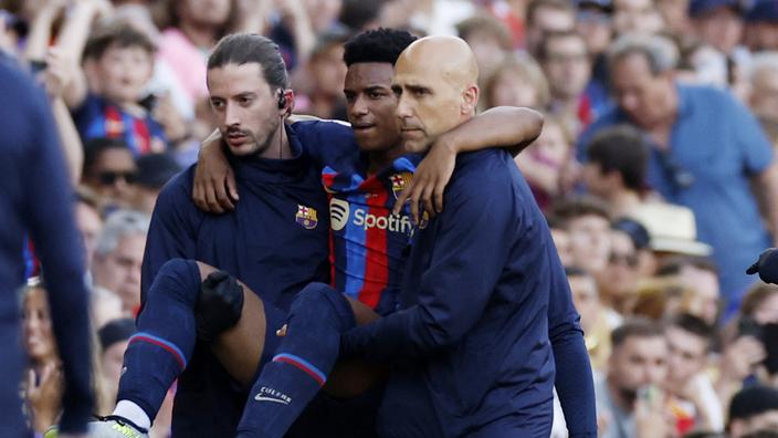 Alejandro Balde envoie un message aux fans de Barcelone après sa blessure