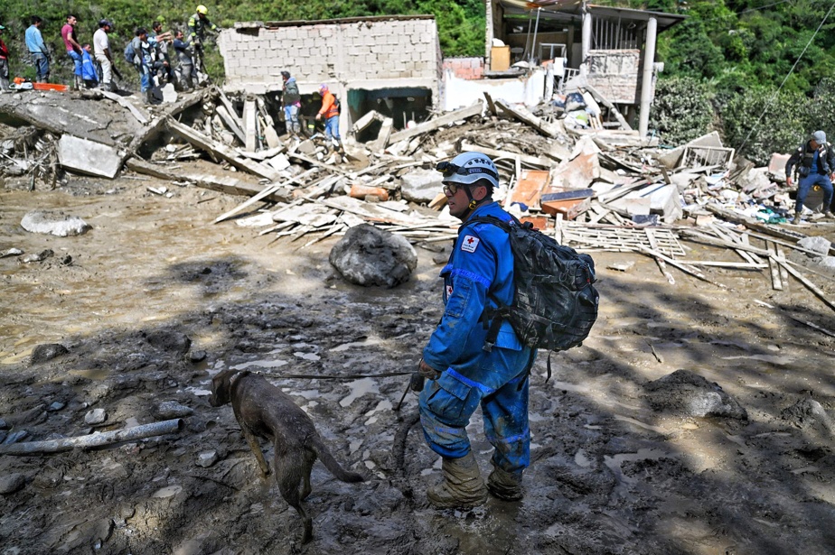 Glissement de terrain en Colombie : les sauveteurs recherchent des survivants dans la boue