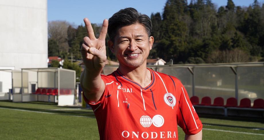 La légende du football Kazu Miura a décidé de prolonger son contrat