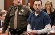 L'agresseur sexuel Larry Nassar poignardé en prison