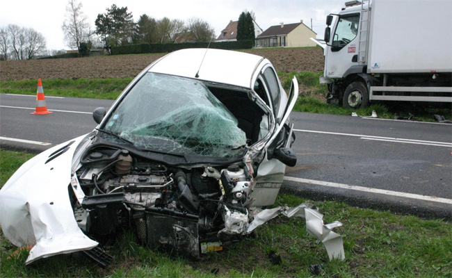 Carambolage géant impliquant 12 véhicules à Blida : 33 blessés, pas de victimes