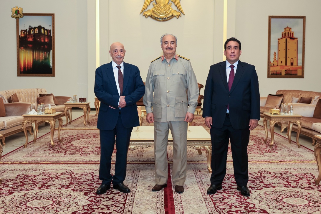 La rencontre du chef du Conseil présidentiel libyen avec Khalifa Haftar et Saleh à Benghaz