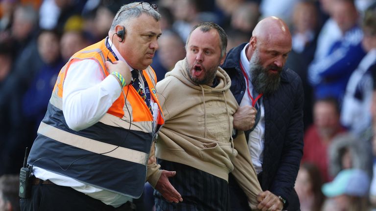 Un supporter de Leeds condamné à la prison pour avoir agressé le manager de Newcastle, Eddie Howe