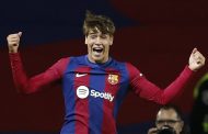 Le Jeune talent Marc Guiu marque un but mémorable pour le FC Barcelone contre Bilbao