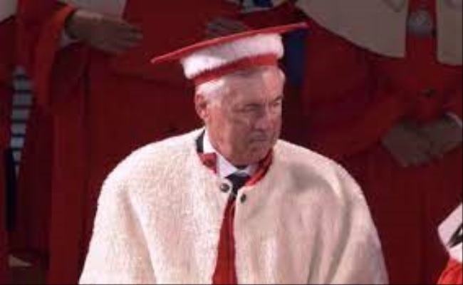 Ancelotti obtient un Doctorat honoris causa de l'Université de Parme...