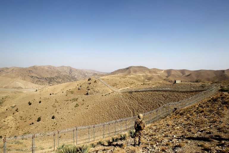 Les forces pakistanaises éliminent quatre combattants, dont une cible de grande valeur, près de la frontière afghane