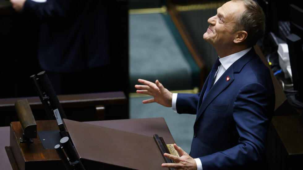 Le Parlement polonais élit Donald Tusk comme Premier ministre