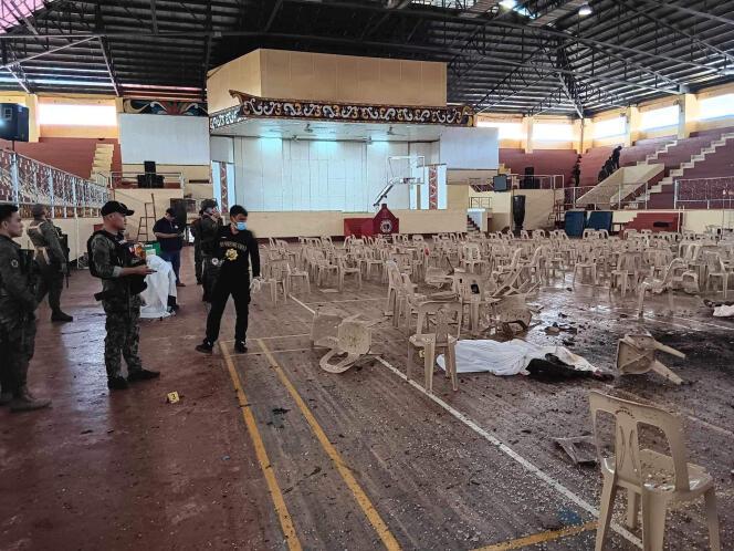 Attentat à la bombe lors d'une messe à l'Université d'État de Mindanao aux Philippines