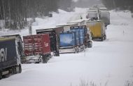 Tempête de neige historique frappe le sud de la Scandinavie, semant le chaos et perturbant la routine hivernale bien établie