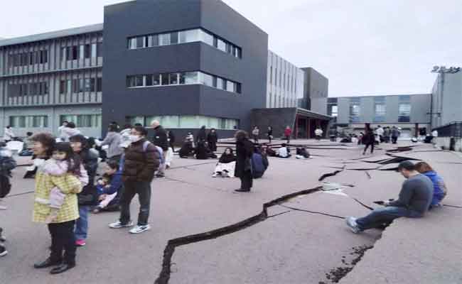 Alerte au Tsunami au Japon : Un Séisme de 7,4 sur l'Échelle de Richter Secoue la Côte Ouest