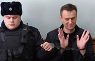 Mort d'Alexeï Navalny : questions et réactions internationales face aux circonstances suspectes