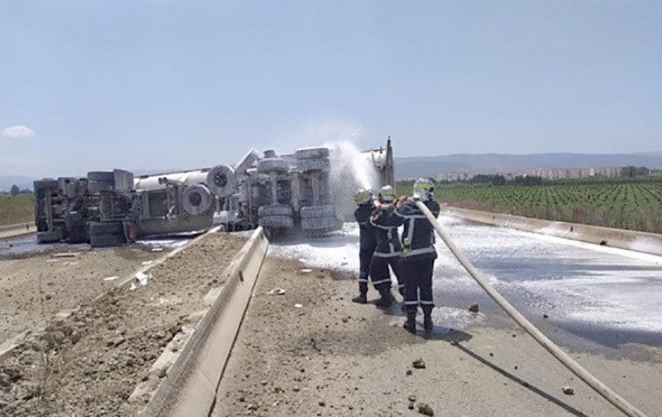 Mécheria : Renversement d'un camion-citerne transportant du carburant sur la RN6