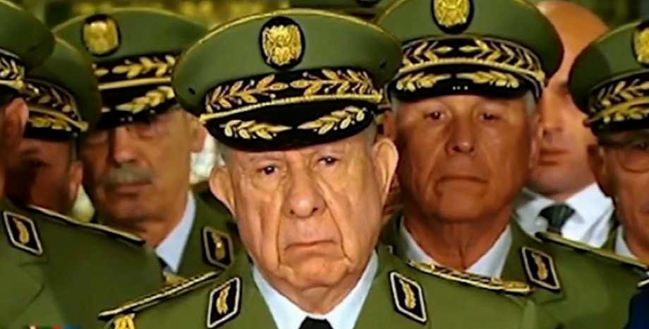 Comment les généraux précipitent-ils l'Algérie vers l'abîme à une vitesse hallucinante ?