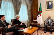 Quelles sont les perspectives de partenariat industriel évoquées lors de la réunion entre le Premier ministre algérien et l'ambassadrice allemande ?